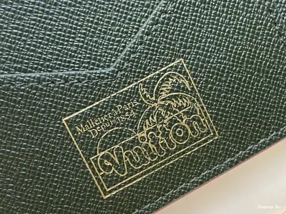 Vuitton Louis COVER-10*14*2.5CM PASSPORT 0514